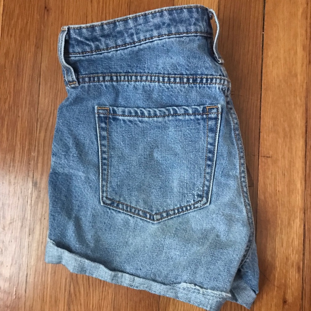 GAP High rise Jean shorts